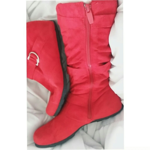 Max Collection ~ Red boots - Picture 2 of 8